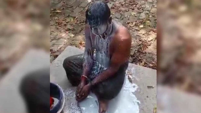 দুধ দিয়ে গোসলের পর ১৪ বছরের দাম্পত্য জীবনের সমাপ্তি ঘোষণা